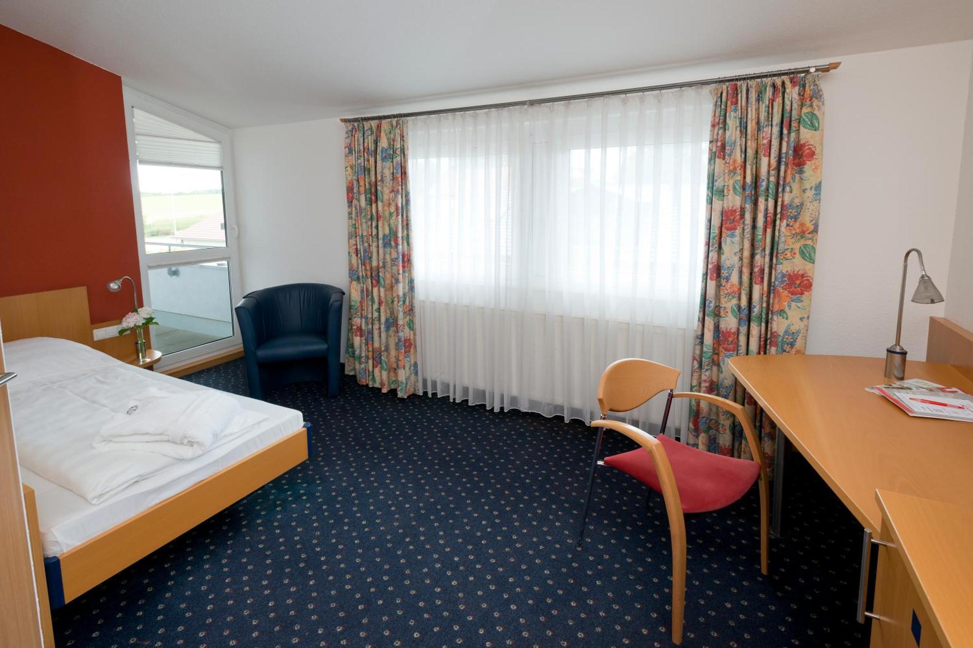 Landhotel Gasthof Krone Kupferzell ภายนอก รูปภาพ